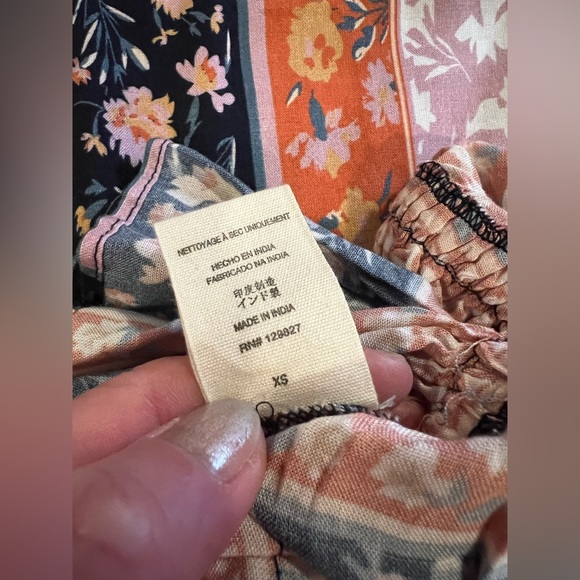 Jen’s Pirate Booty xs shirt - Picture 2 of 9